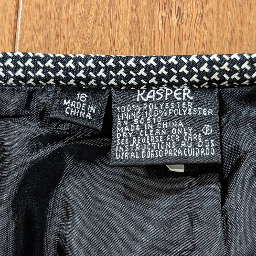 Kasper Black/White Print Pencil Skirt - Picture 6 of 9